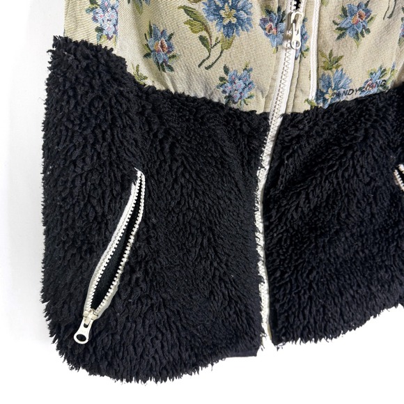 Sandy Liang Dove Faux Shearling Vest Floral Sherpa Fleece Black Beige Sz S - Picture 8 of 13